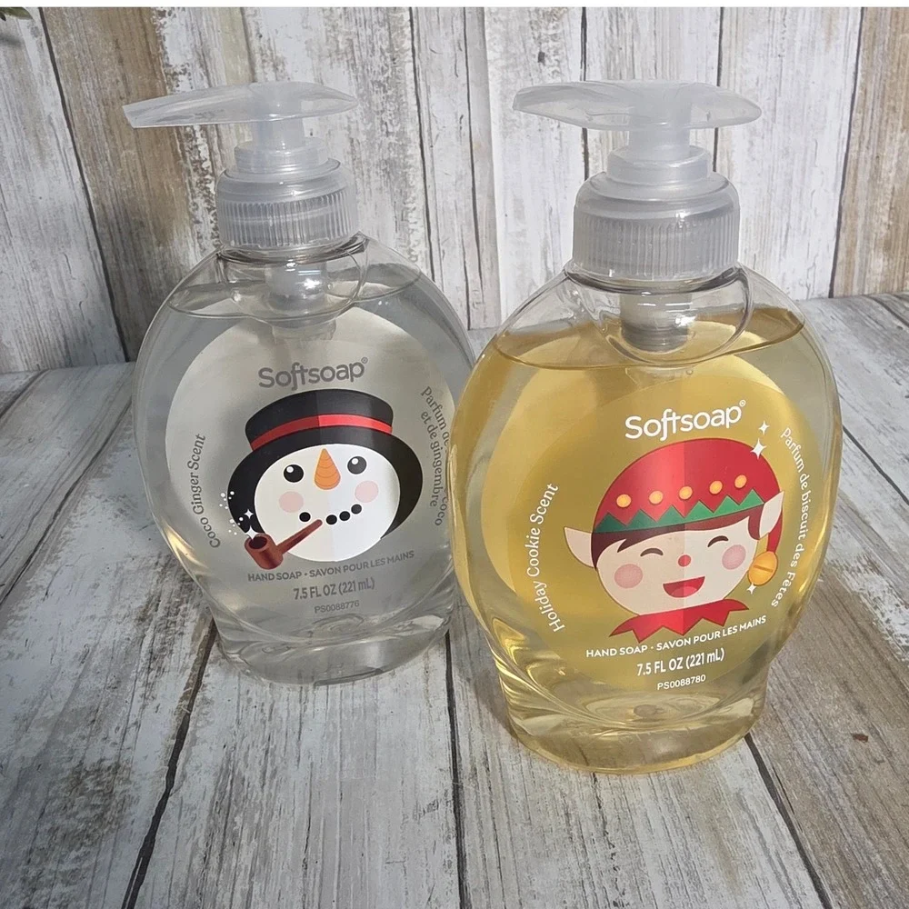 Softsoap Holiday Hand Soap 2 Pack Holiday Cookie Coco Ginger Snowman Elf 7.5oz